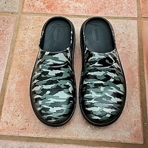 Oofos recovery slides